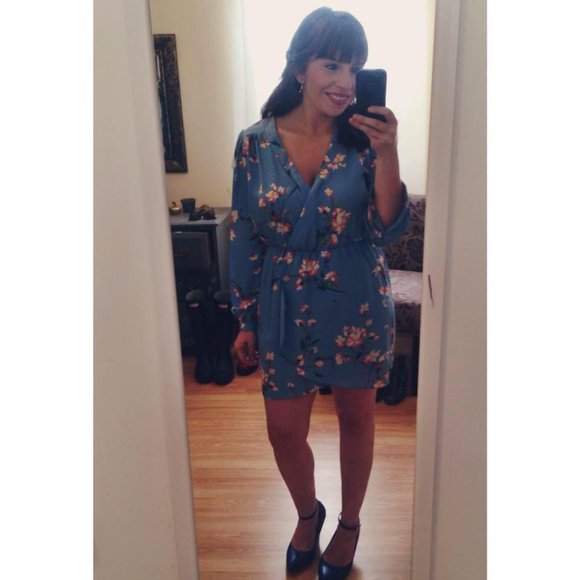 Honey Punch 'That's a Wrap' Blue Floral Dress - Picture 3 of 8